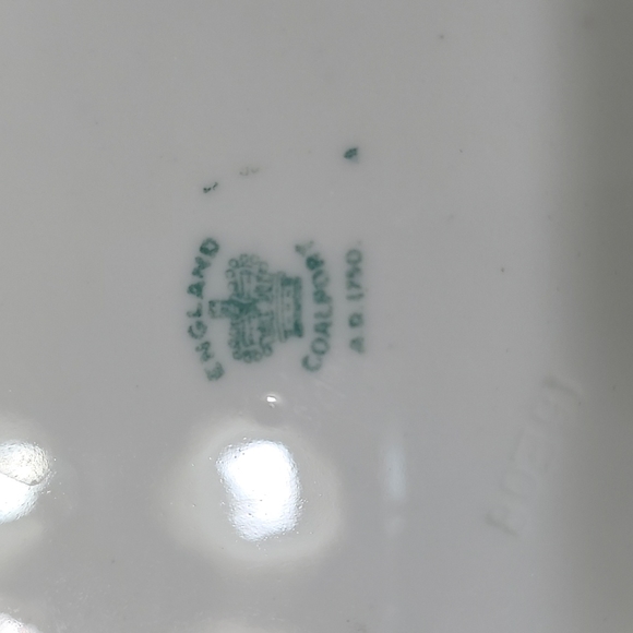 Small decorative plate. Can be used on a side table or to place rings/jewelry in - Picture 2 of 5